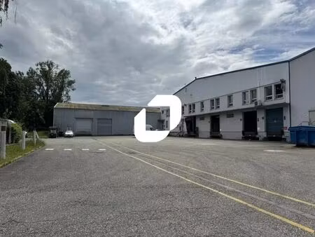 location local d'activités 5 644 m²