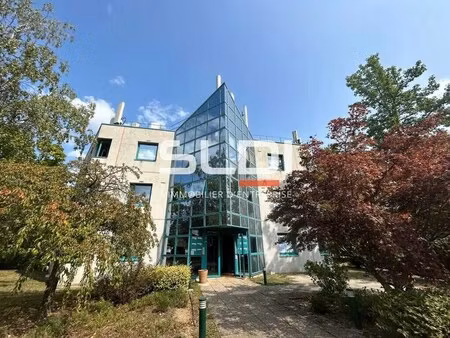 location bureaux 110 m²