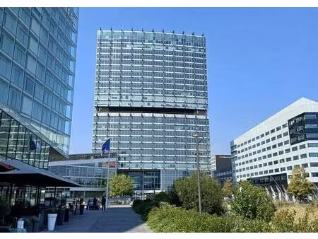 location bureaux 414 m² à 13 249 m²