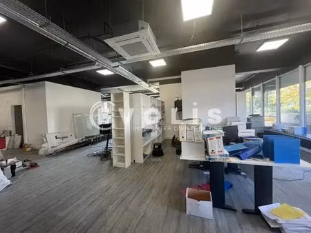 location bureaux 230 m²