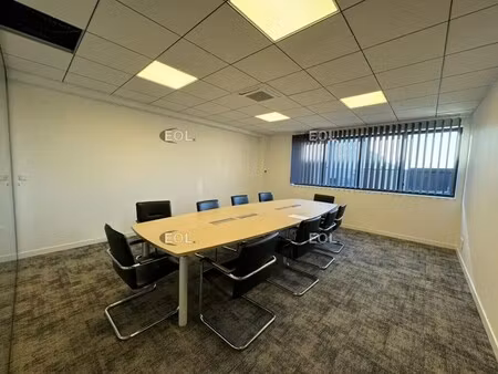 location local d’activités tigery 91250 436m²
