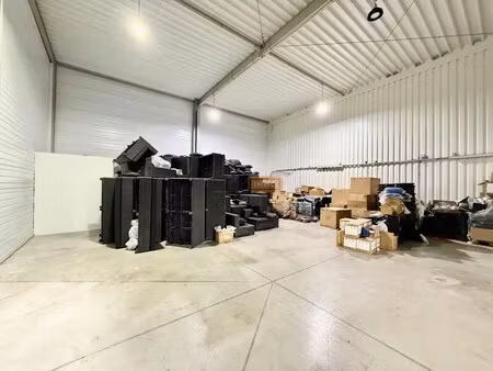 location entrepôt frejus 83600 270m²