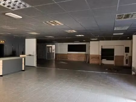 location entrepôt 1 162 m²