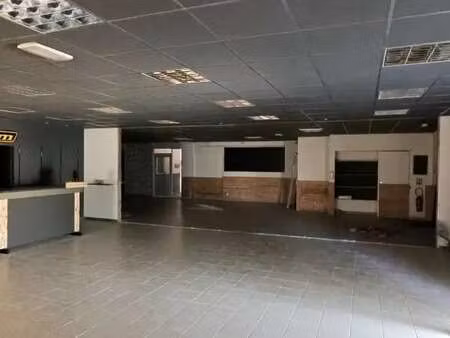 location entrepôt aubagne 13400 1162m²