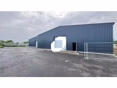 location entrepôt 240 m² à 720 m²