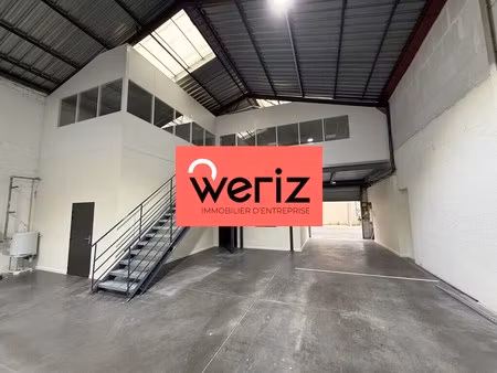 location entrepôt 35 m² à 1 522 m²