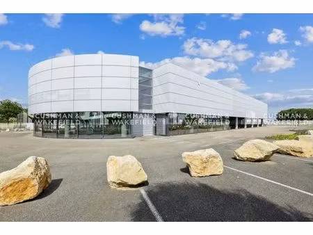 location entrepôt saint priest 69800 1909m²
