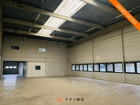 location entrepôt 527 m²