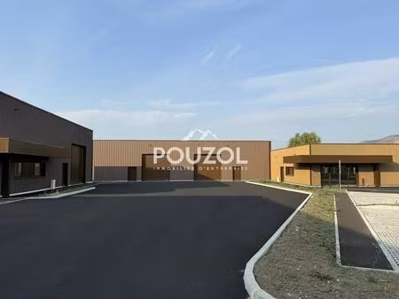 location local d'activités 700 m²