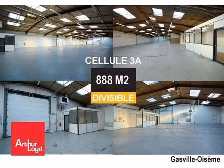location local d'activités 888 m²