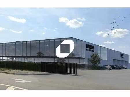 location local d'activités 420 m² à 947 m²