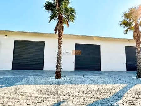 location local d'activités 119 m²