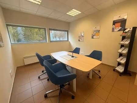 location local d’activités beauvais 60000 150m² à 263m²