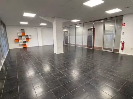 location bureaux 490 m²