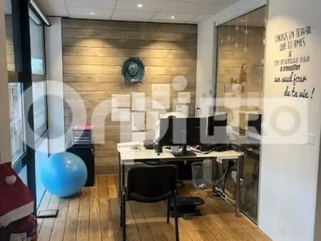 location bureaux 63 m²