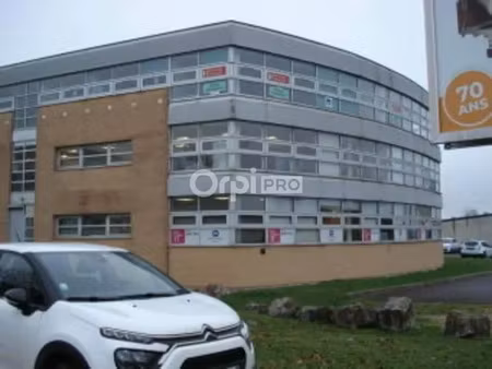 location bureaux 66 m²