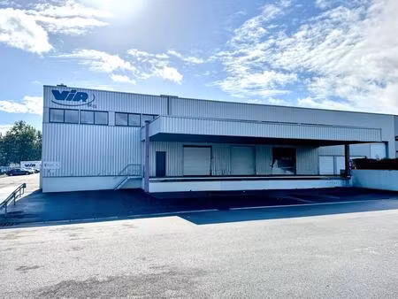 location entrepôt 2 729 m²