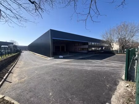 location entrepôt le blanc mesnil 93150 4827m²