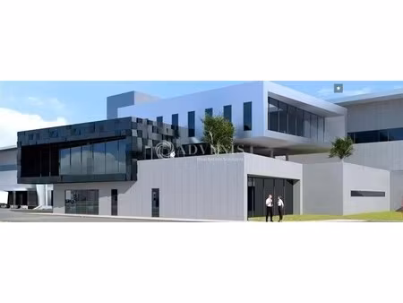 location entrepôt 44 454 m² à 196 858 m²