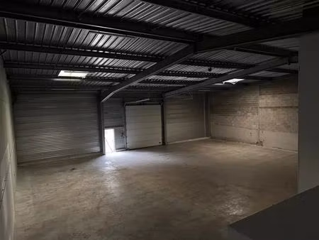 location entrepôt 544 m²
