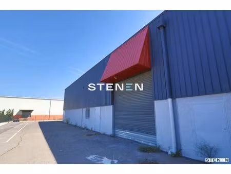 location entrepôt 452 m²