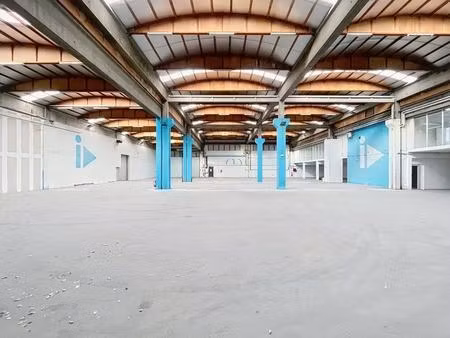 location entrepôt 340 m² à 2 910 m²