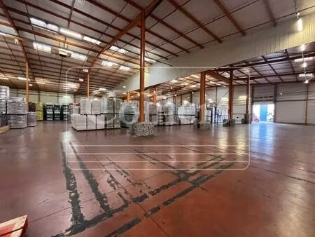 location entrepôt tarascon 13150 6535m²