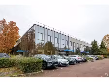 location bureaux 145 m² à 3 549 m²