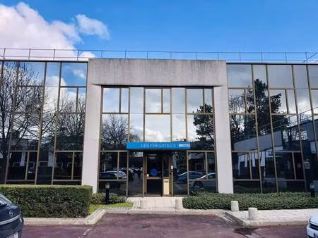 location local d’activités tremblay-en-france 93290 145m² à 3549m²