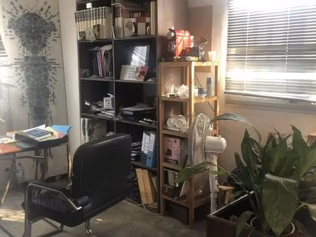 location entrepôt 105 m²