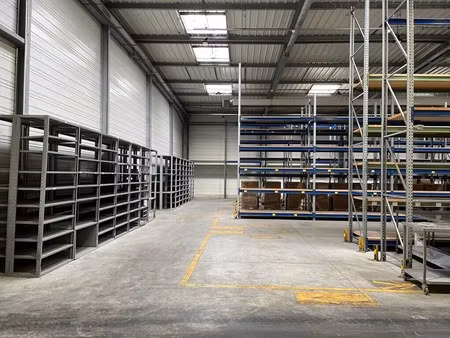 location entrepôt 2 563 m² à 11 684 m²