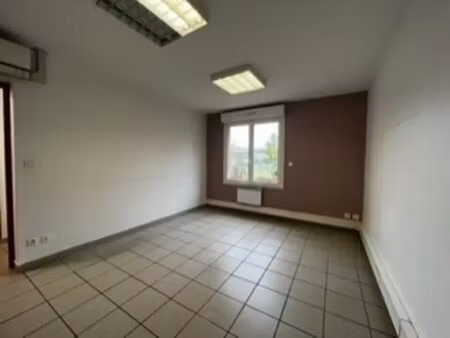 location local d’activités beauvais 60000 329m² à 570m²