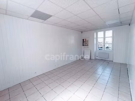 location local d'activités 66 m²