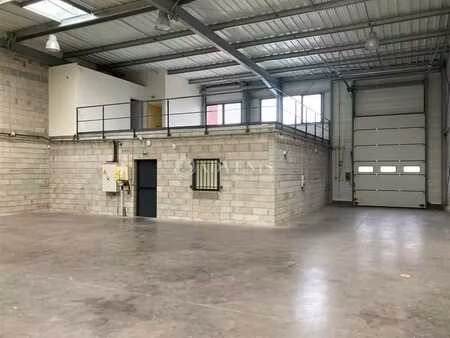 location local d’activités mer 41500 310m²