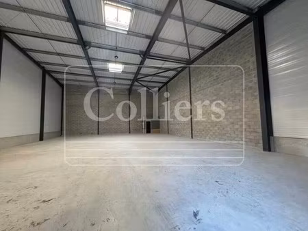 location local d'activités 260 m²