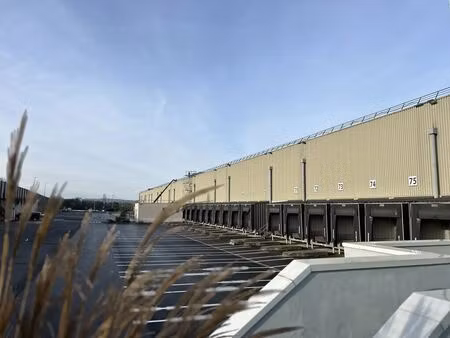 location entrepôt ploumagoar 22970 3682m² à 20645m²