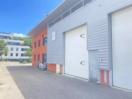 location local d’activités brignais 69530 230m²