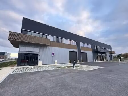 location local d'activités 375 m² à 7 021 m²