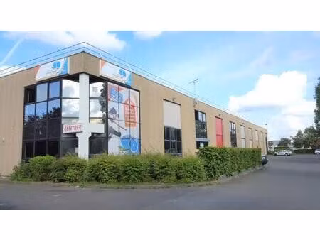 location local d’activités coignieres 78310 432m² à 1314m²