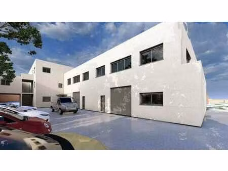 location local d’activités les pennes mirabeau 13170 255m²