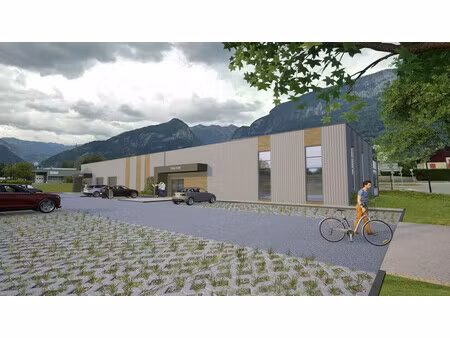 location local d'activités 281 m²