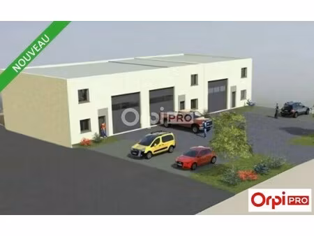 location local d'activités 150 m²