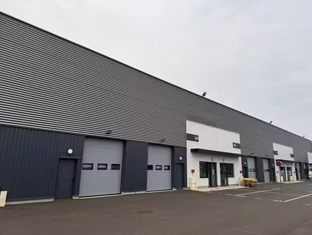 location local d’activités savigny-le-temple 77176 215m² à 1907m²
