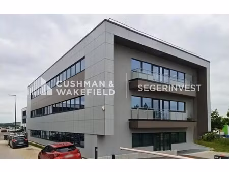 location bureaux 48 m² à 422 m²