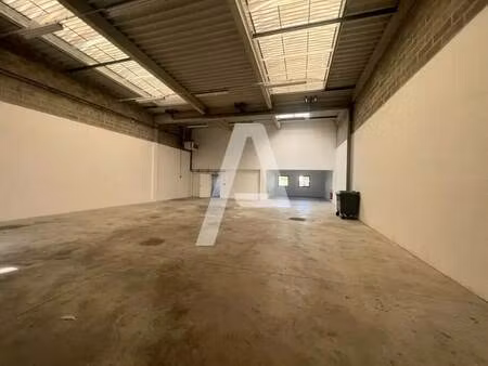 location entrepôt 356 m²