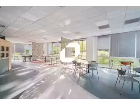 location bureaux roissy-en-france 95700 379m²