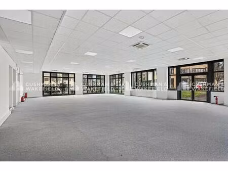 location bureaux 159 m² à 1 593 m²