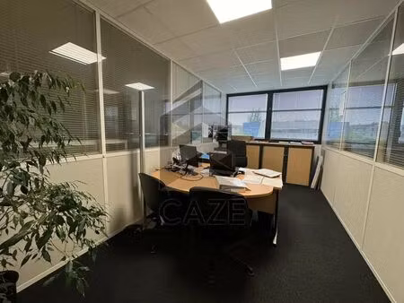 location bureaux 716 m²