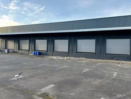 location entrepôt 5 524 m²