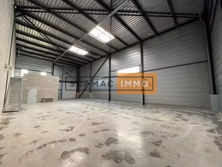 location entrepôt 346 m²